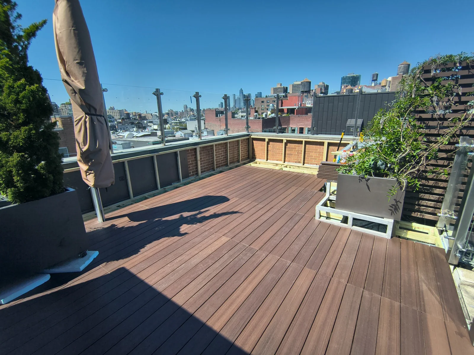 Modular Fiberon rooftop deck during construction in SoHo